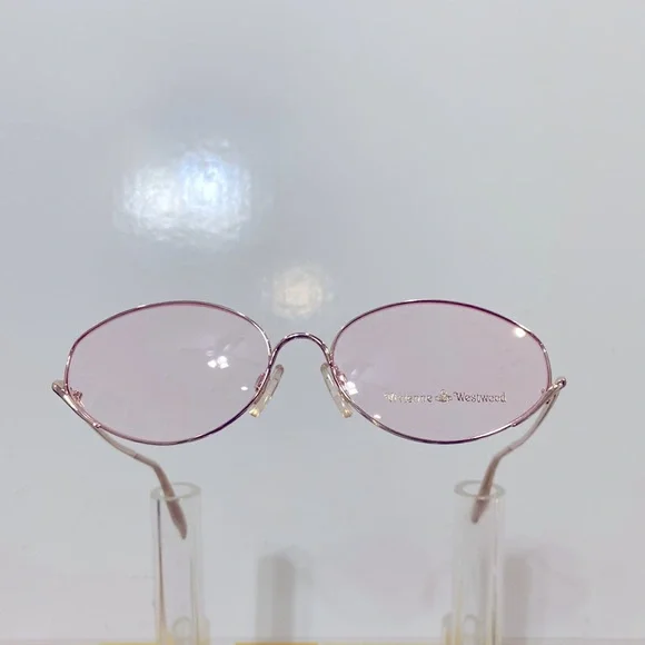 Vintage Vivienne Westwood Ladies Eyeglass, Shiny Gold - Picture 2 of 4